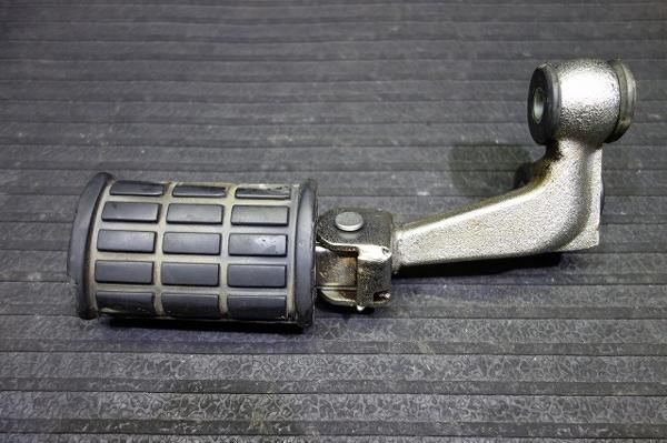 ヤマハビラーゴ2503DMステップ左Y80-21