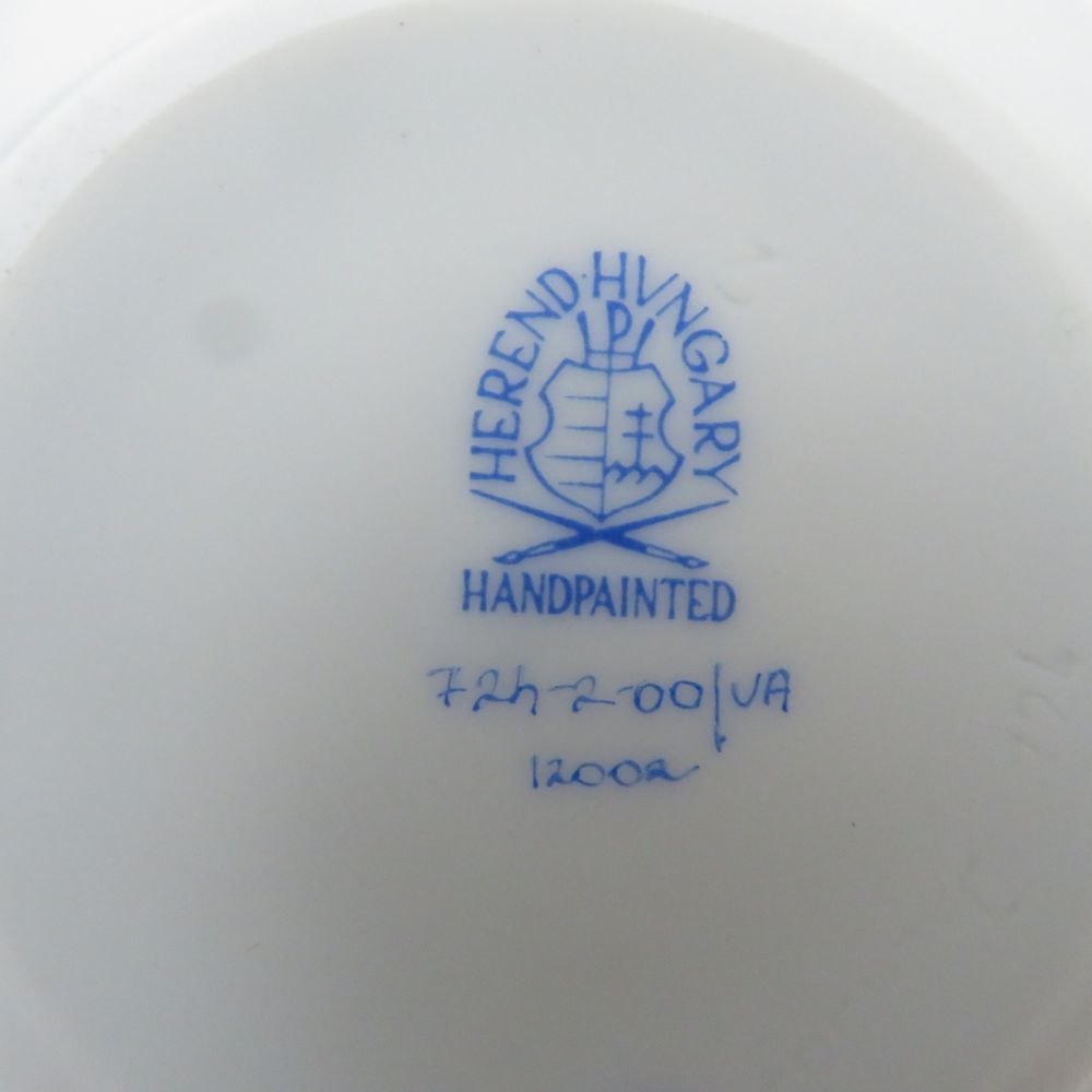 Herend - 美品 Herend ヘレンド ヴィクトリアプレーン VA 724 ティーカップ＆ソーサー 1客 金彩 フラワー 花 蝶 紅茶 テーブルウェア SU12285L1 Herend - 美品 Herend ヘレンド ヴィクトリアプレーン VA 724