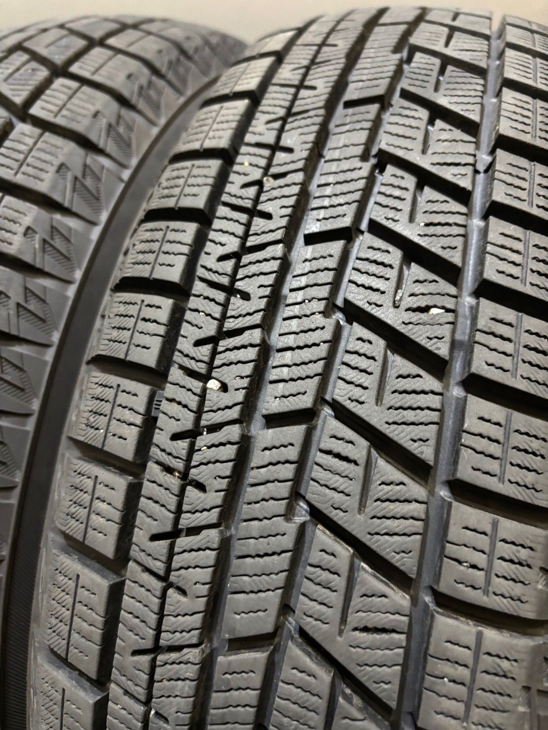 2025，新作登場 【送料無料】 4本価格 ヨコハマ アイスガード6 iG60