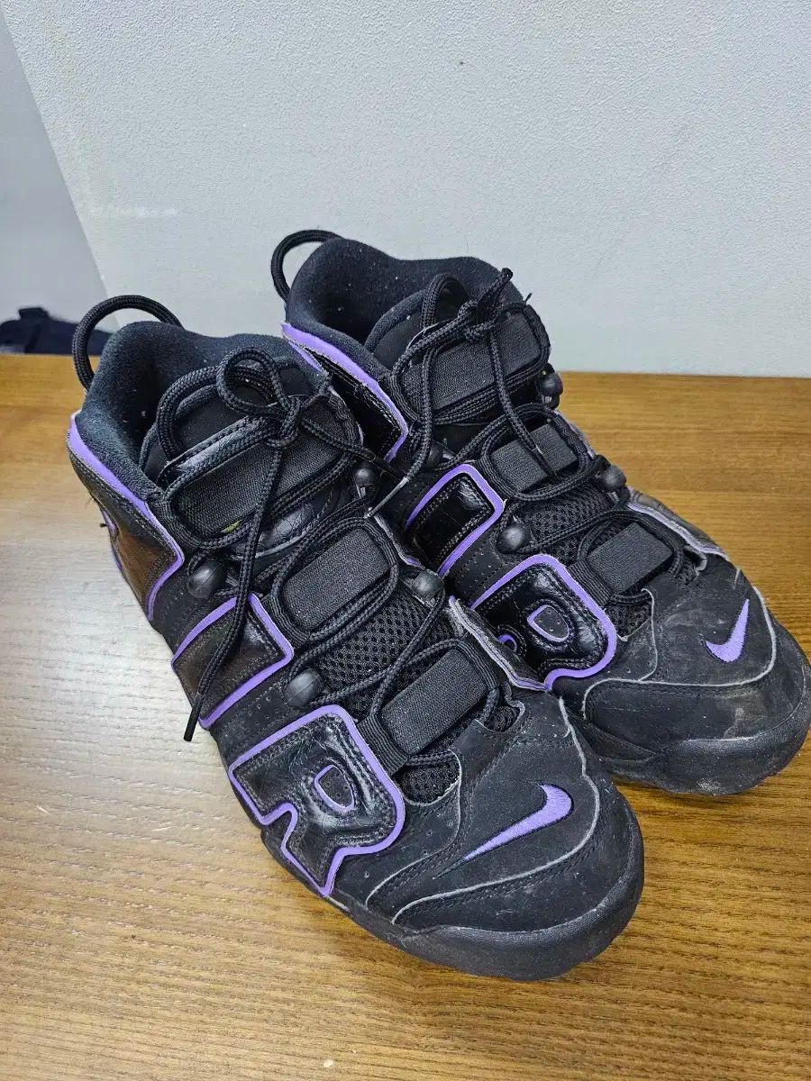 激安で高品質＆送料無料！ ナイキ エアマックス モア アップテンポ ブラック パープル スニーカー