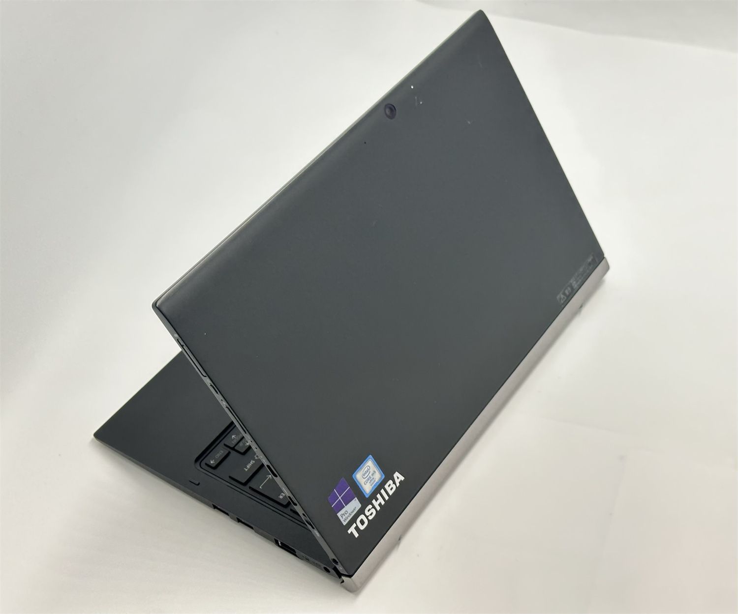 高速SSD ノートパソコン 東芝 Z20t-C 美品 第6世代m5 8GB