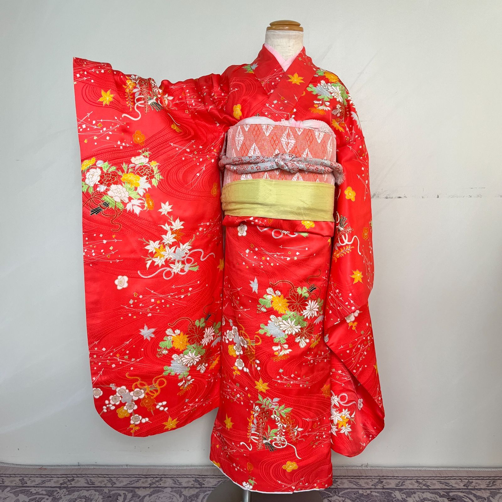 【中古】七五三女の子　四ツ身着物　長襦袢　作り帯　帯揚げ　帯締め　しごき　箱せこ 中古】七五三女の子 四ツ身着物 長襦袢 作り帯 帯揚げ 帯締め しごき