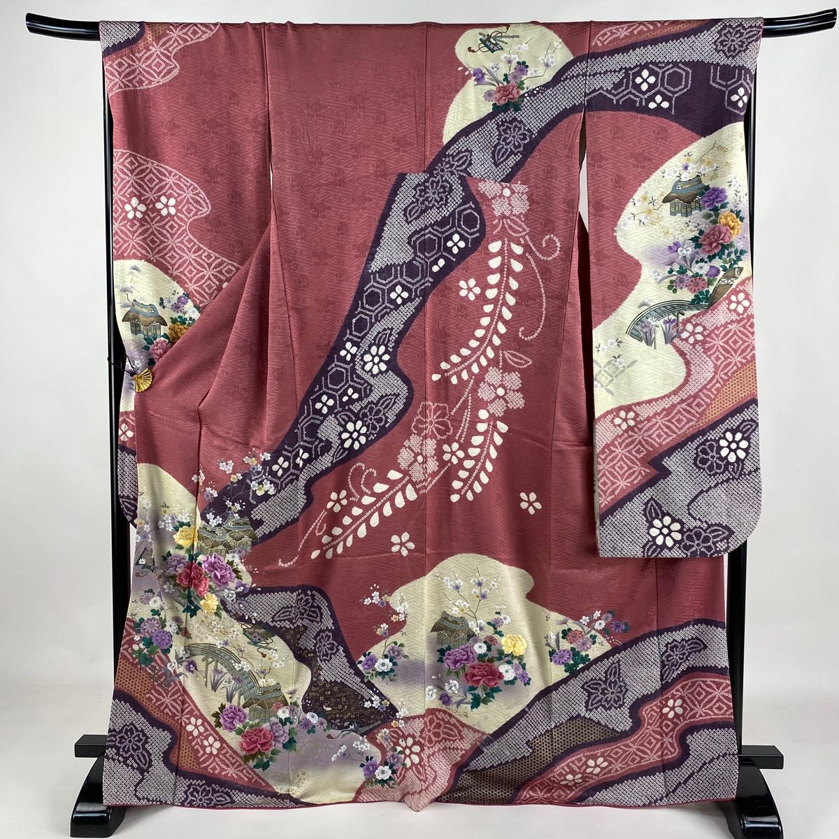 振袖 身丈168.5cm 裄丈68cm L 袷 草花 家屋 金彩 刺繍 薄紫 正絹 名品