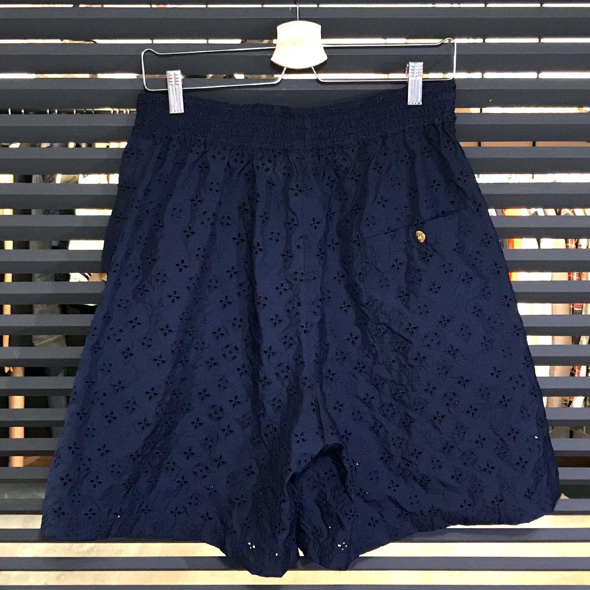 超 ルイヴィトン モノグラム ハーフパンツ ネイビー 40 エンブロイダリー Lサイズ 14396