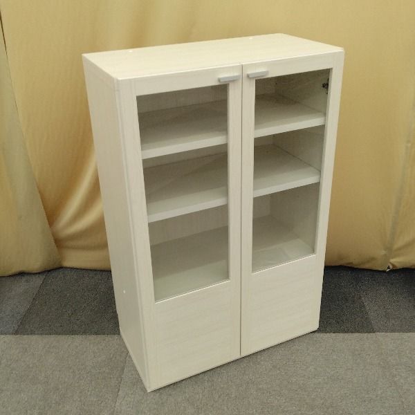 【中古】 本棚 重厚感のあるガラス扉の本棚