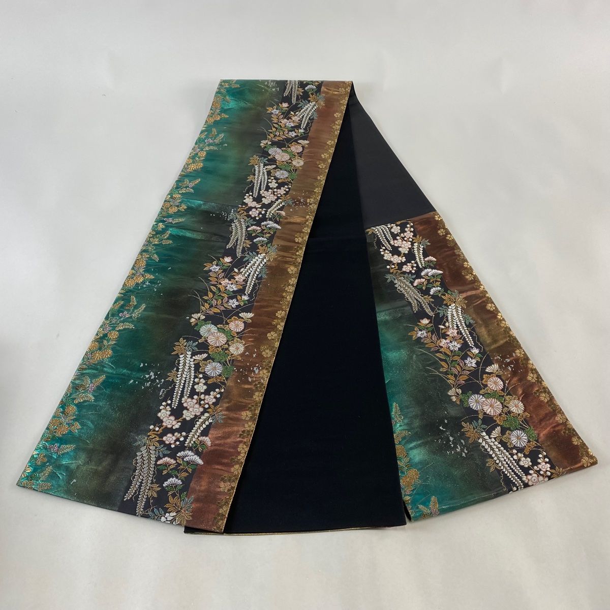 袋帯 美品 秀品 草花 箔 緑 六通 袋帯 秀品 枝梅 草花 箔 深緑 六通 正絹 【中古】 正絹 中古