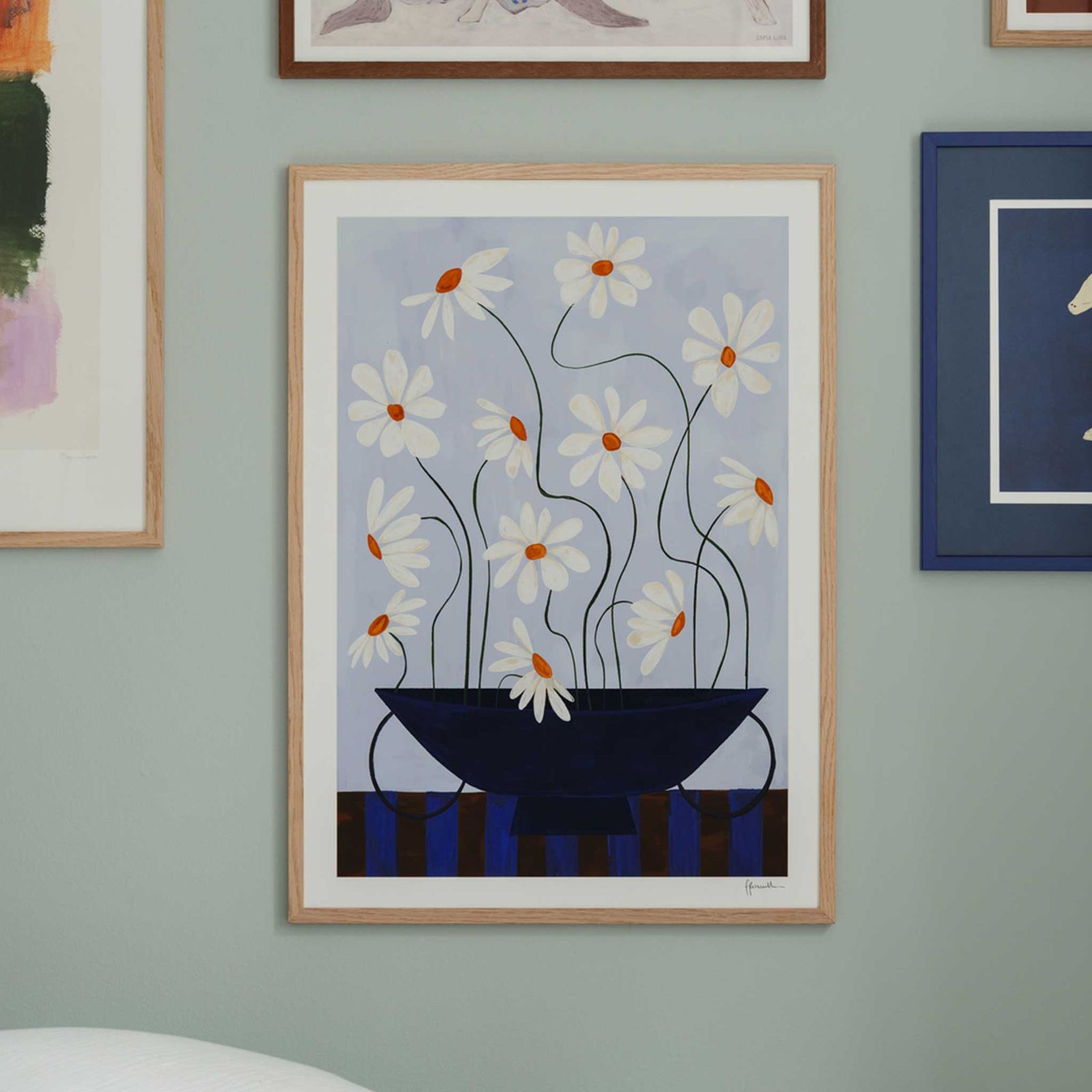 The Poster Club アートポスター 50×70cm Daisies in Blue Vase ポスタークラブ 124x17512-50x70