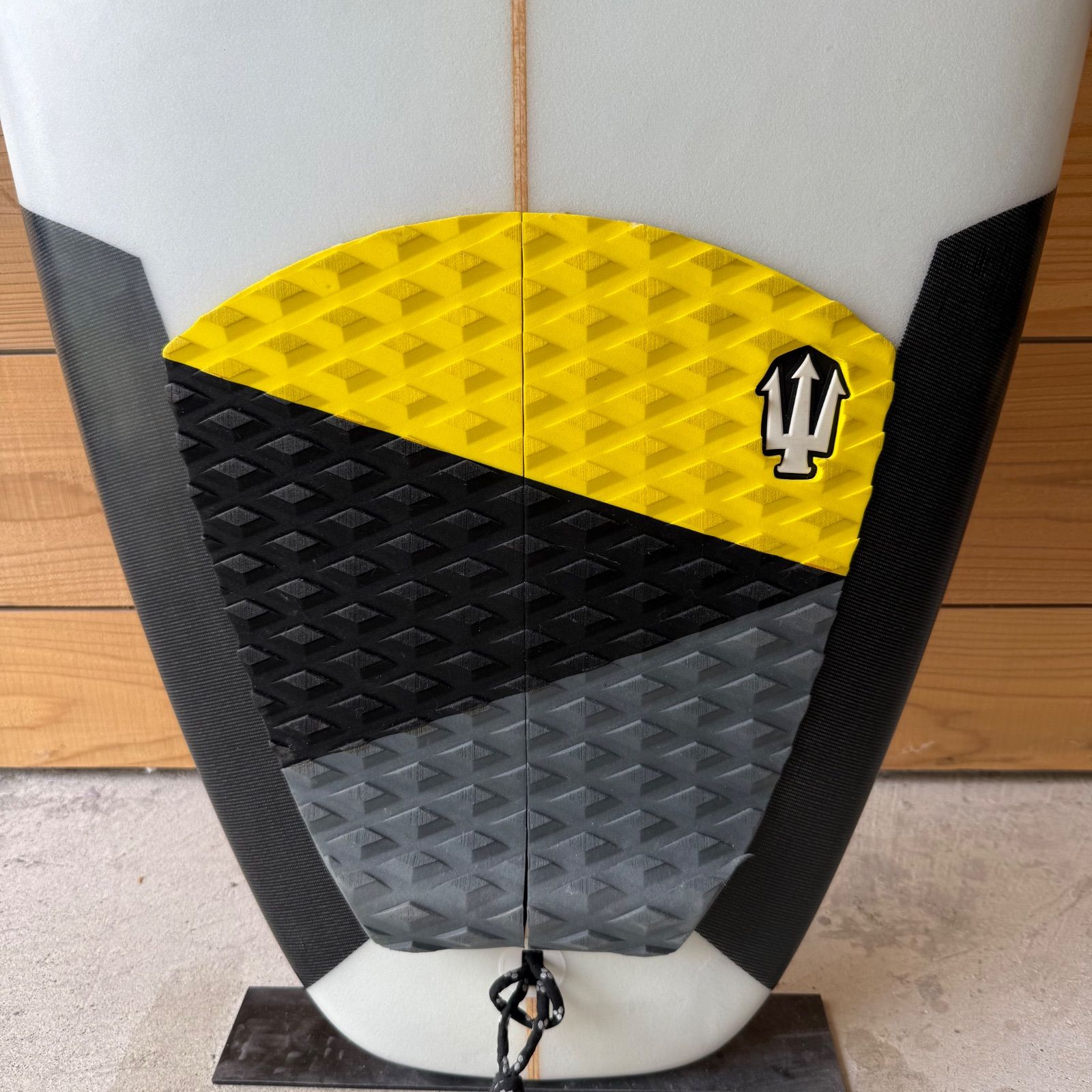  小波 Bijt ビルト サーフボード THE MICRO BOMBER ザマイクロボンバー 5 28.1 L PU ショートボード ショートボード サーフボード