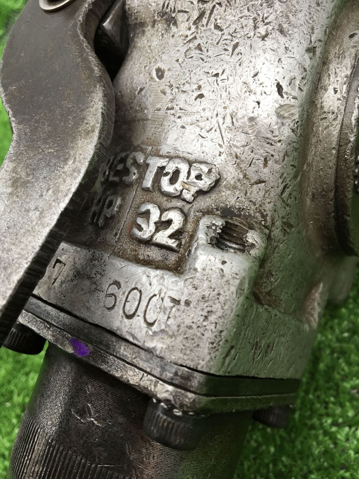 BESTOP 帯鉄用結束機