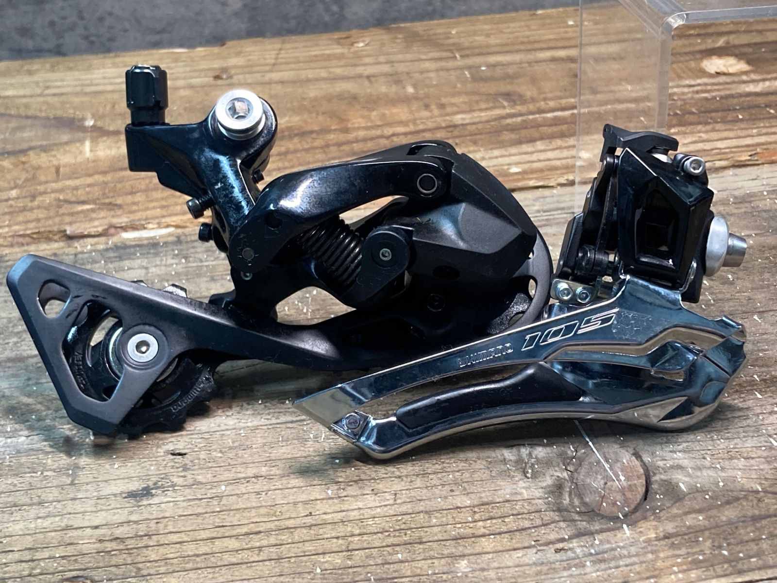 Shimano 105 (FD5700)シフター ディレイラーセット Shimano 105