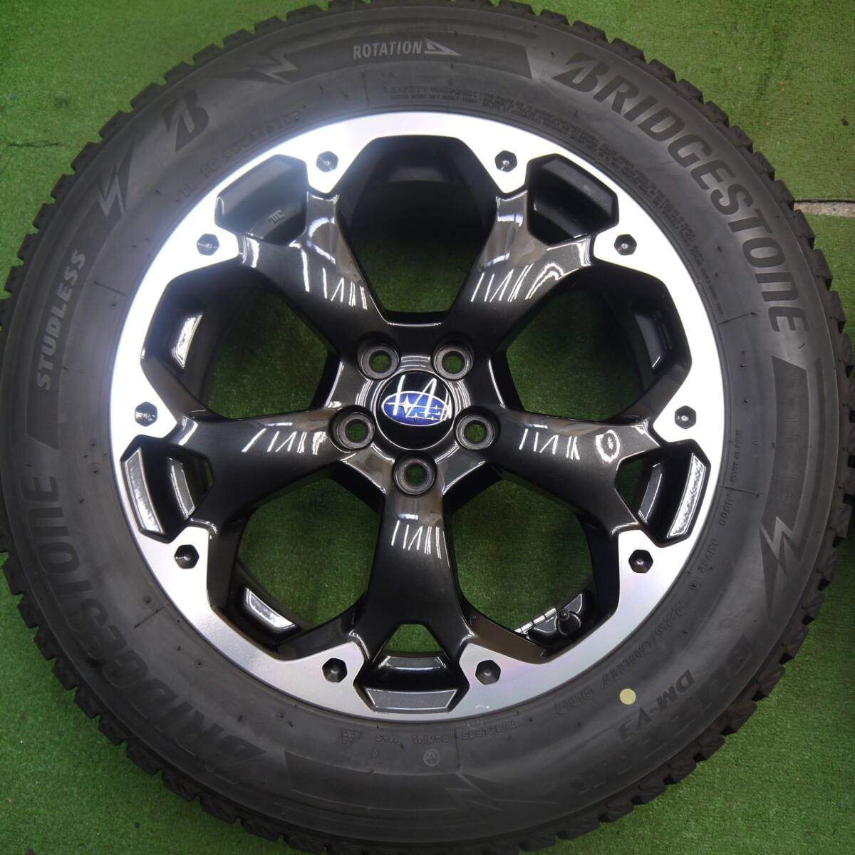 スバル 純正アルミ & スタッドレス 23年 500km走行 225/60R17 225/60R17 中古 BS スタッドレスタイヤ・スバル純正ホイール