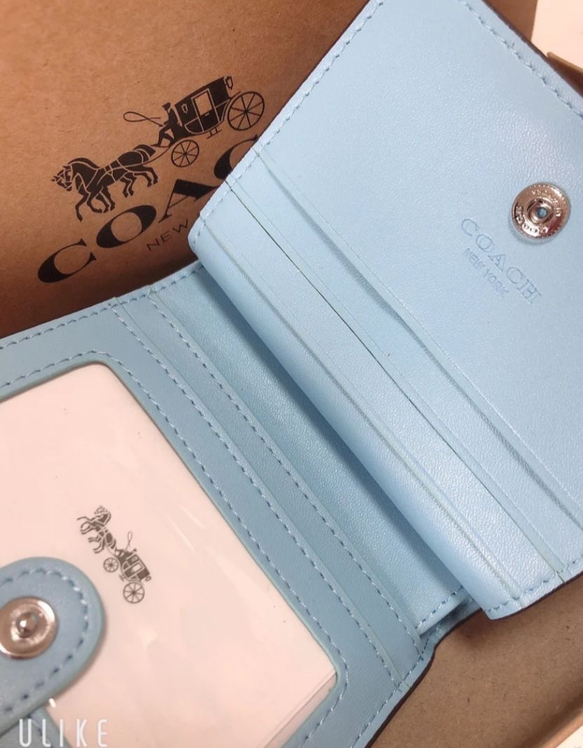 ✨COACH 折りたたみ財布 花柄 水色 ブルー C8703 - メルカリ