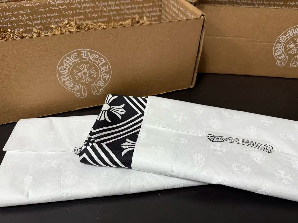 Chrome Hearts クロムハーツ クロス パターン シルク スカーフ ブラック