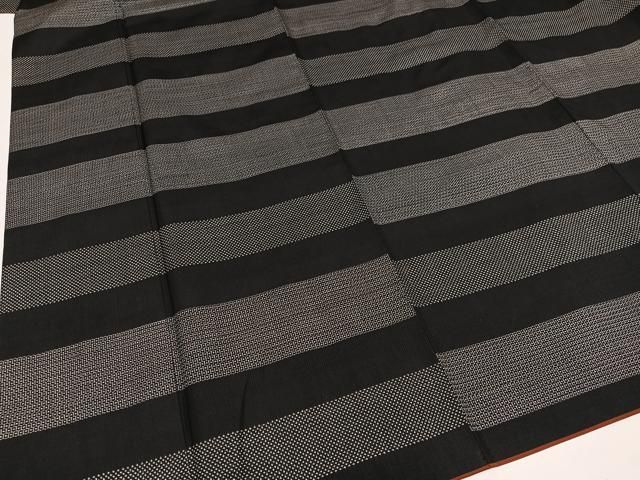 平和屋着物○本場大島紬 100亀甲 横段文 正絹 逸品 AAAY0365ph 着物