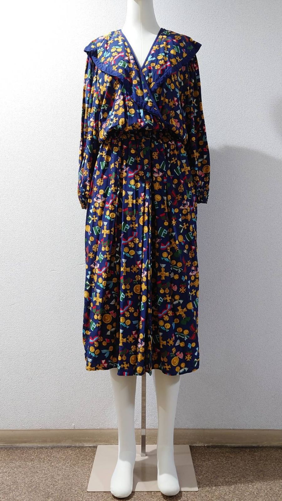 80’s Diane Freis Medal Pattern” Silk Dress S-M相当