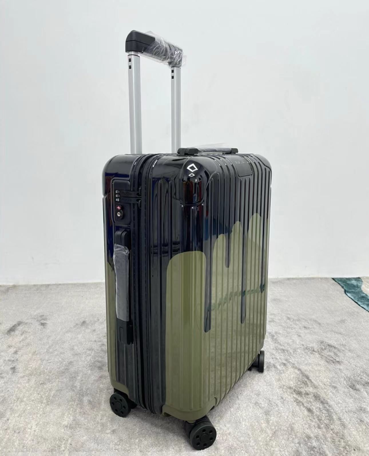 RIMOWAクラシックフライト