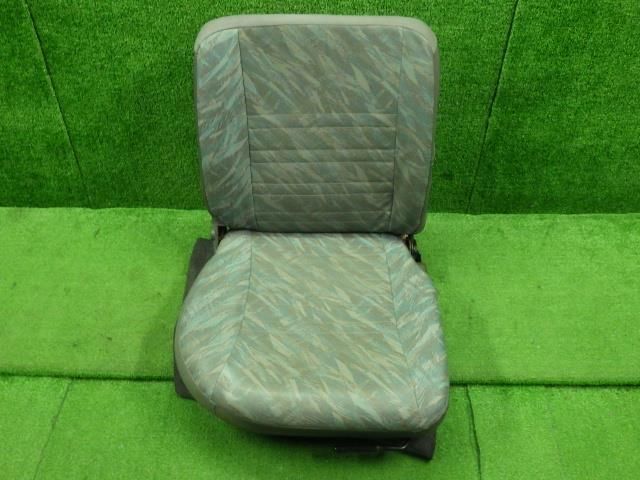 キャリィ GD-DB52T ドライバーシート 85105-60HA0 85305-60HA0 9126