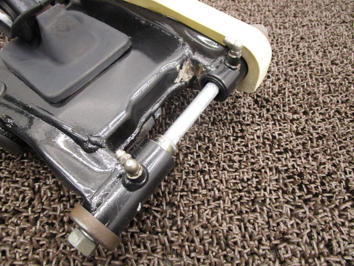 スイングアーム