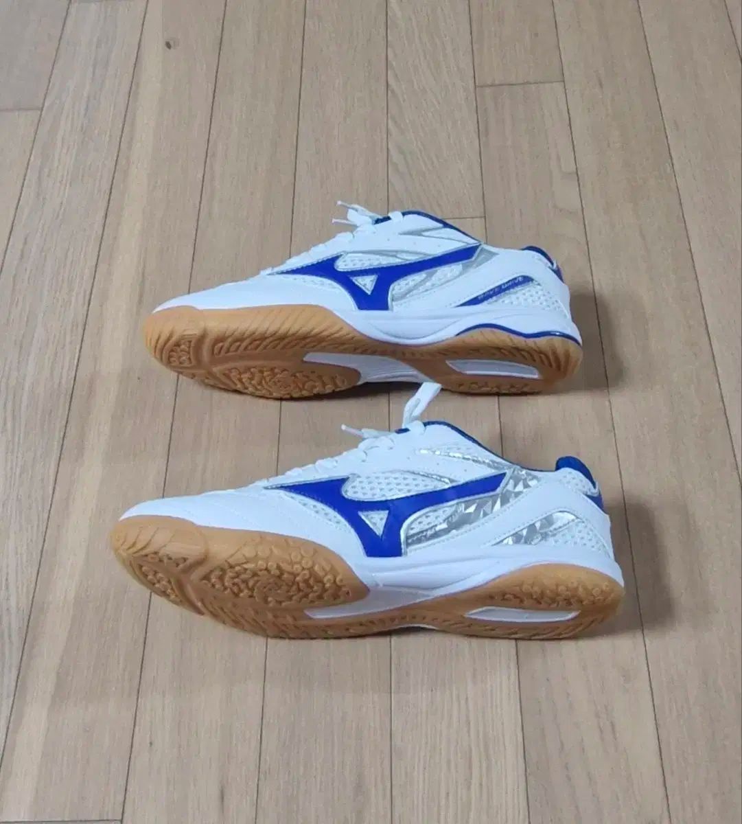 未着用 265 卓球シューズ バドミントンシューズ