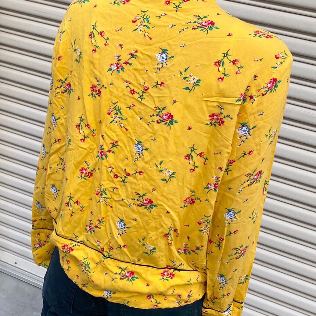 Levis(リーバイス)花柄ブラウス 古着 - メルカリ