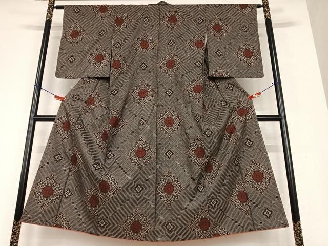 平和屋着物○本場大島紬 龍郷絣 花菱文 正絹 逸品 AAAU8396zg