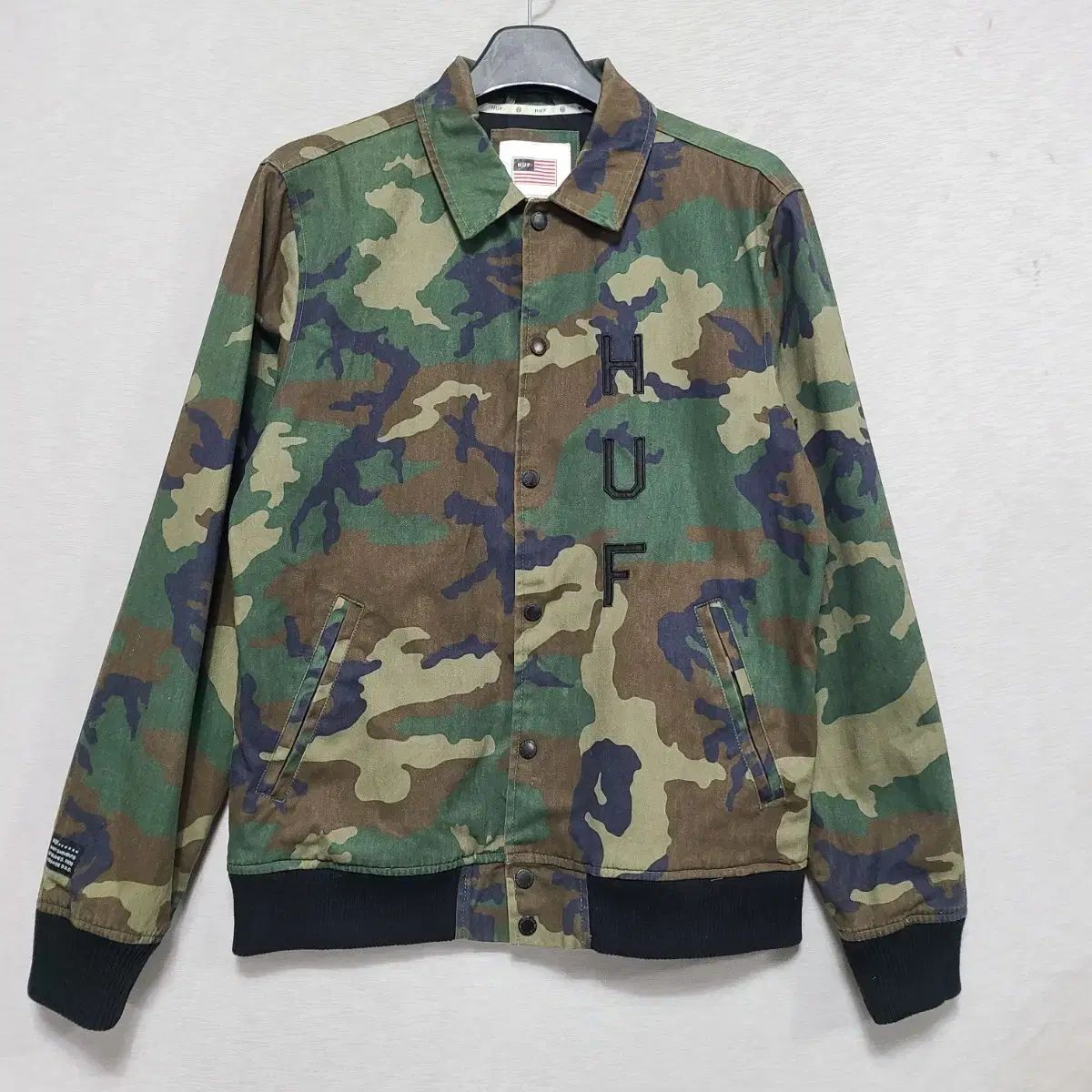 【雷市場（ポンジャン）商品韓国直送】 HUF 季節の変わり目 迷彩ジャケット メンズ 100 -スリム 105 ― 0117