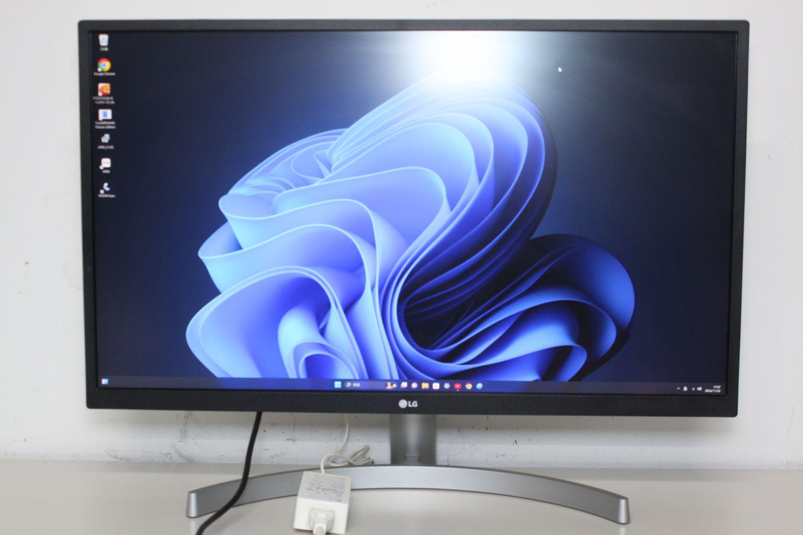 LG/4K液晶モニター/27UL500-W/27インチ ⑥