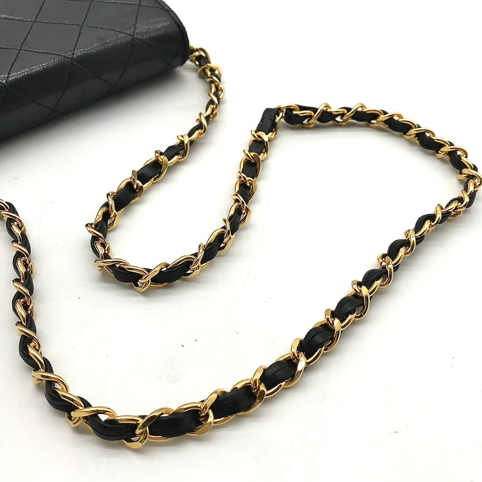 CHANEL シャネル ココマーク マトラッセ ラムスキン プッシュロック