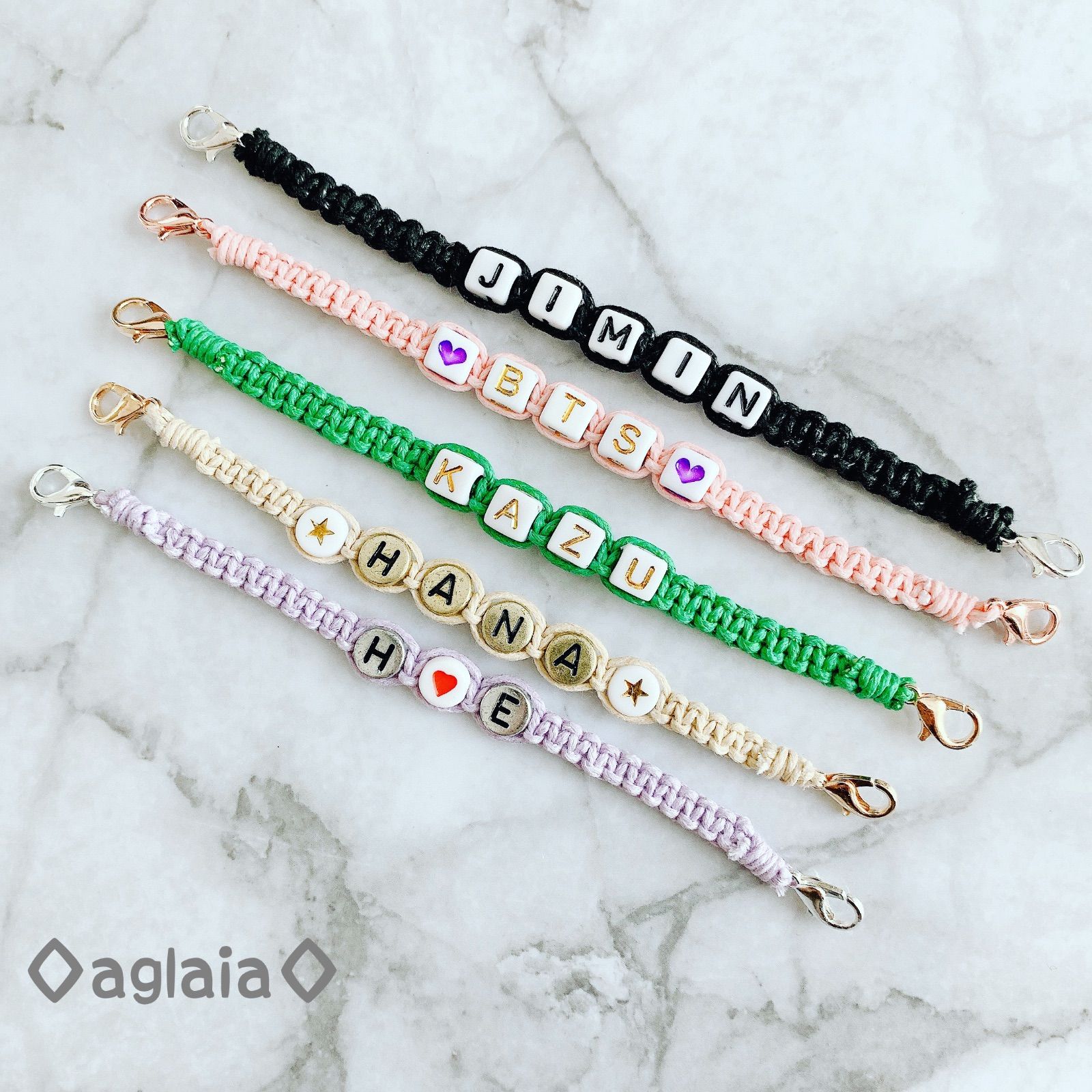 オーダーメイド ミサンガスマホチェーン 文字入り 名入れ - メルカリ