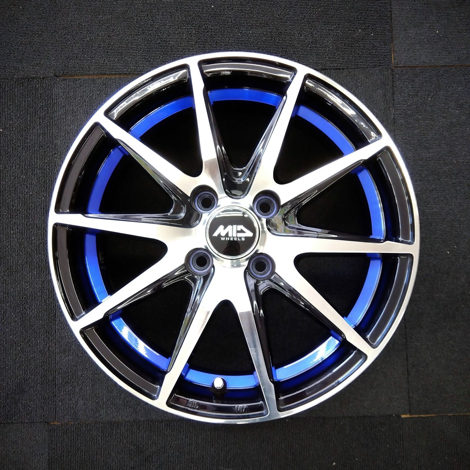 新品 ホイールのみ 4本 16インチ RX02 BP/BLU 16×6.0J +42 4H100P ルーミー トール 新品 ホイールのみ 4本 16インチ RX02 BP&frasl;BLU 16×6.0J +42