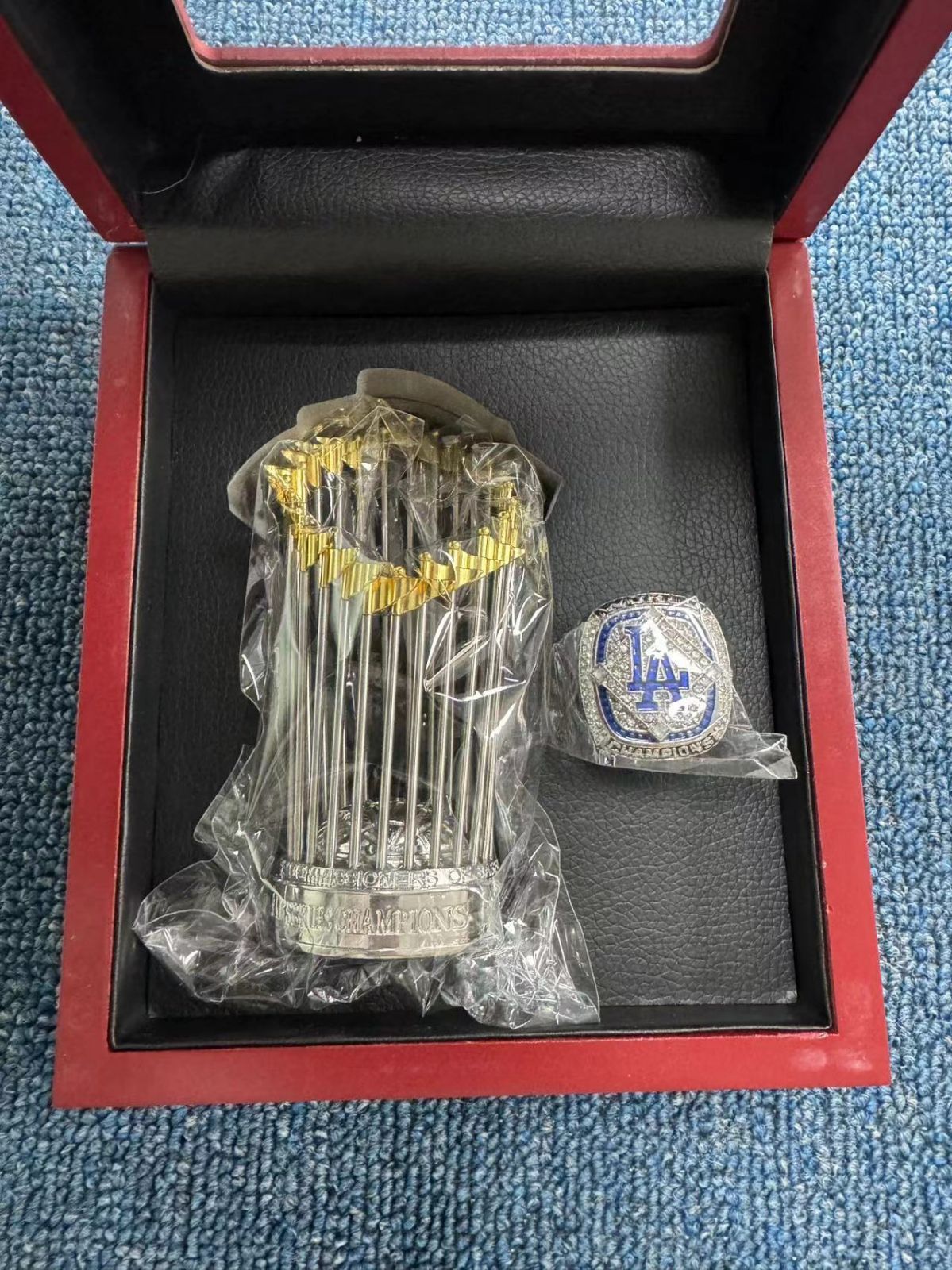 【限定1点】大谷翔平 優勝トロフィー＆チャンピオンリング 豪華セット 大谷翔平 ワールドシリーズ優勝 トロフィー＆リング セット