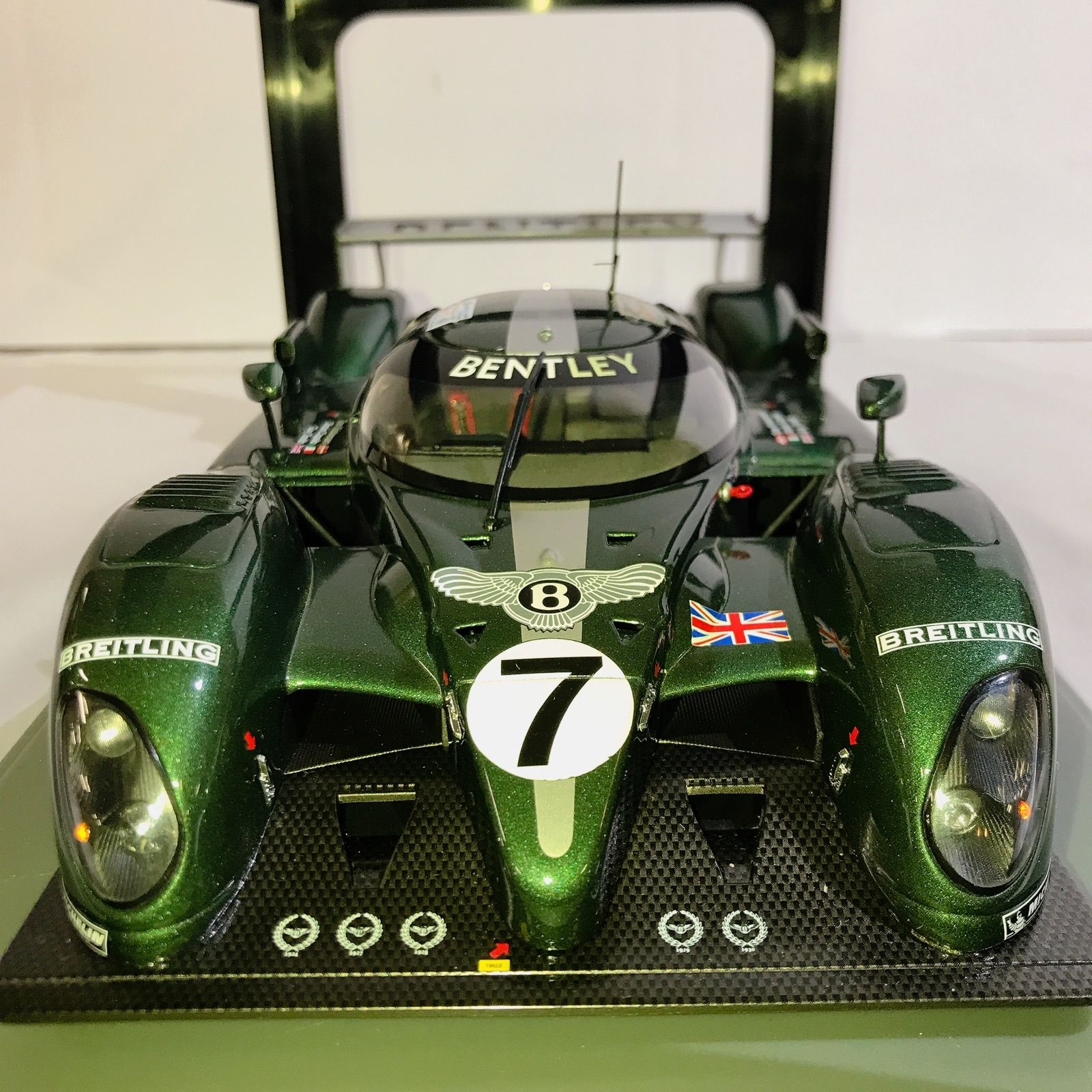 美品】 BENTLEY speed 8 AUTO art ベントレー スピード 8 1/18