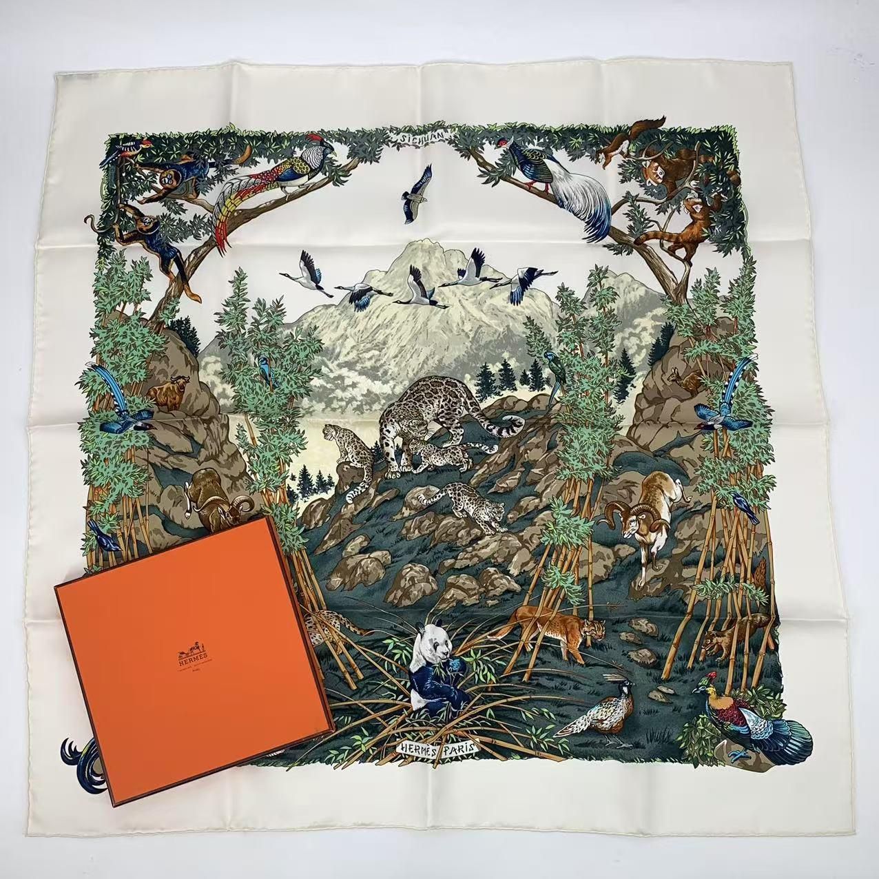新品同様 HERMES エルメス カレ90 SICHUAN 四川省 シルク スカーフ