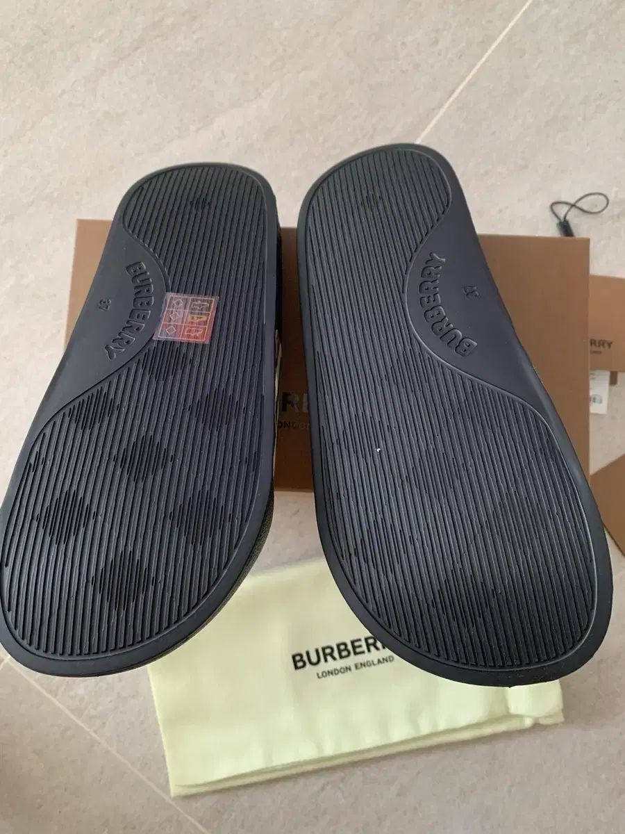 BURBERRY