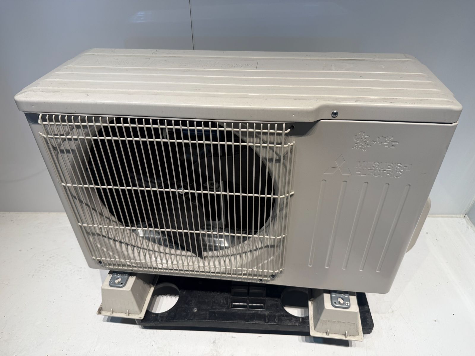 197　MITSUBISHI 霧ヶ峰　2020年製エアコン　6～8畳用 197 MITSUBISHI 霧ヶ峰 2020年製エアコン 6～8畳用 霧ヶ峰