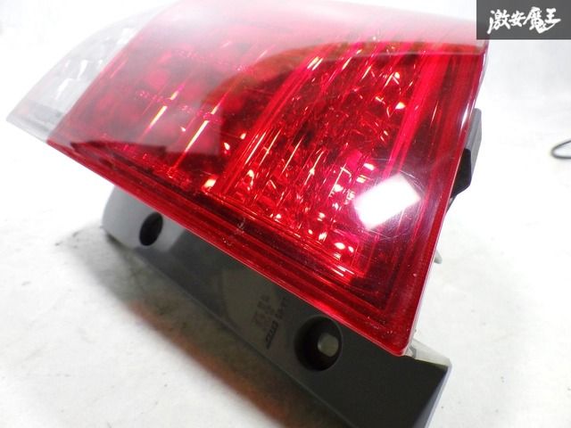 アルファード 20系 テールランプセット KOITO 58-27 58-31