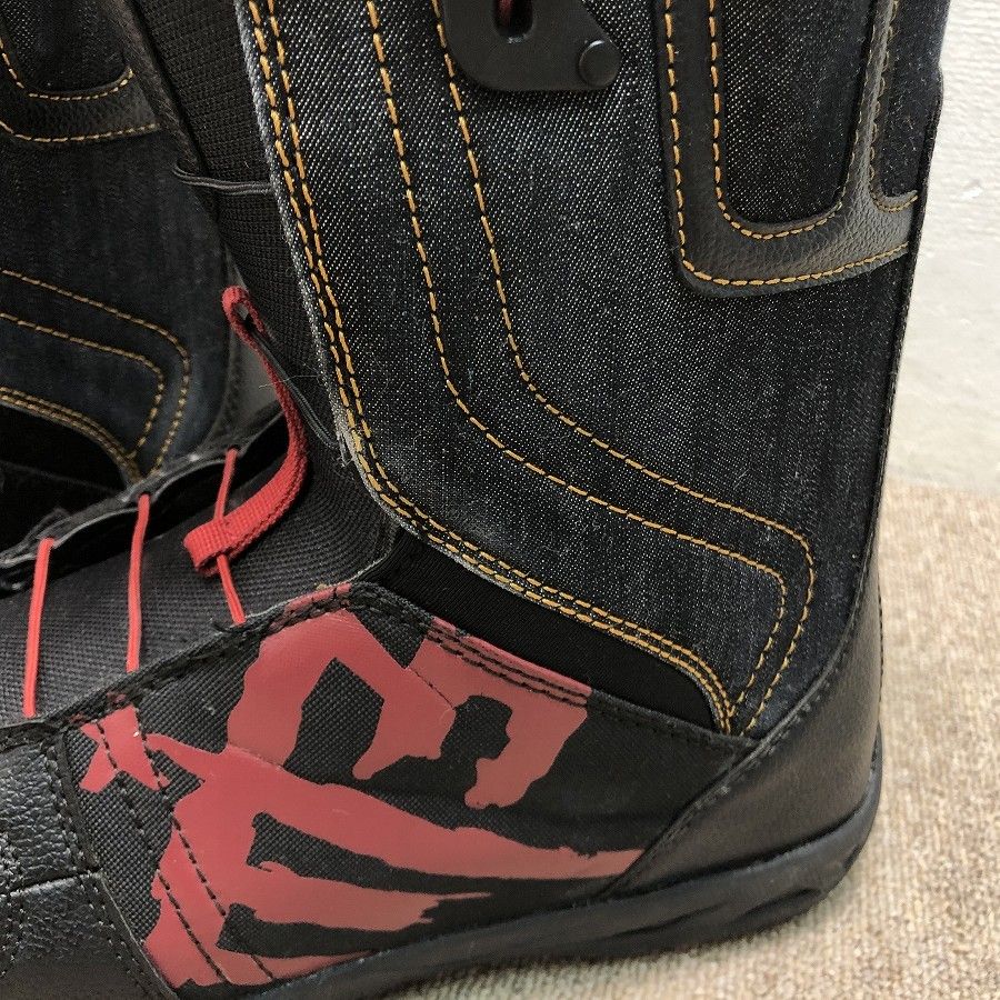 スノーボードブーツ