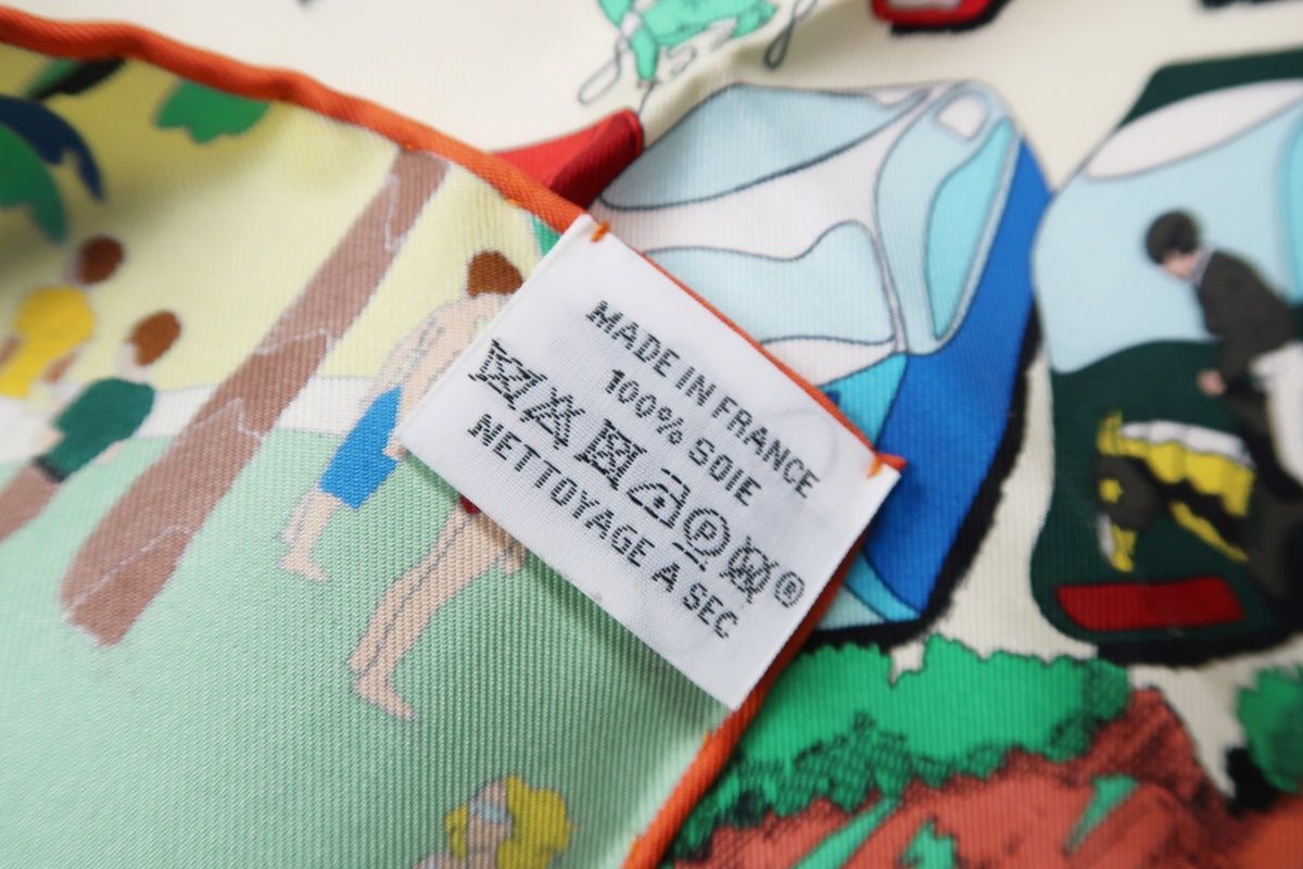 新品同様・未使用】HERMES エルメス スカーフ カレ90 シルク100％ 小物