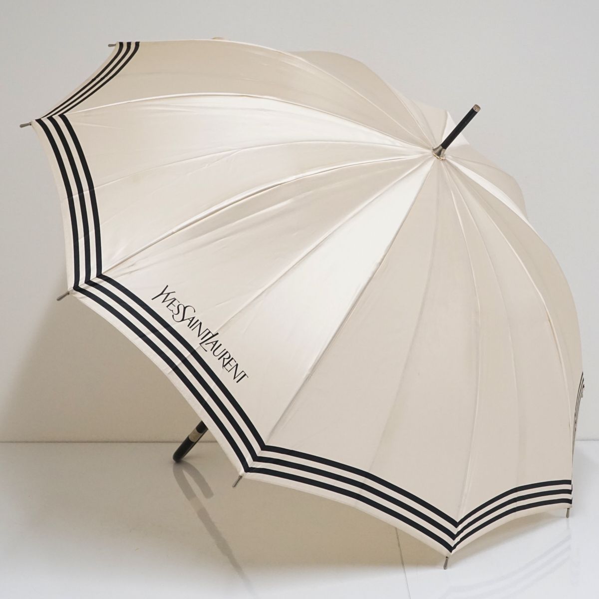 美品】サンローラン 雨傘 長傘 YSLロゴベージュ光沢