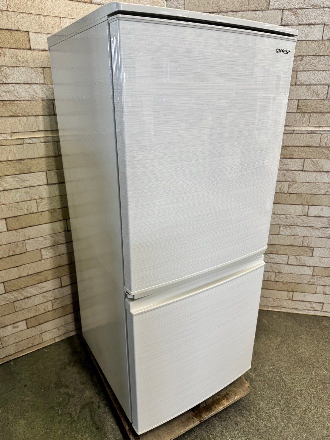 大阪送料無料☆3か月保障付き☆冷蔵庫☆シャープ☆2ドア