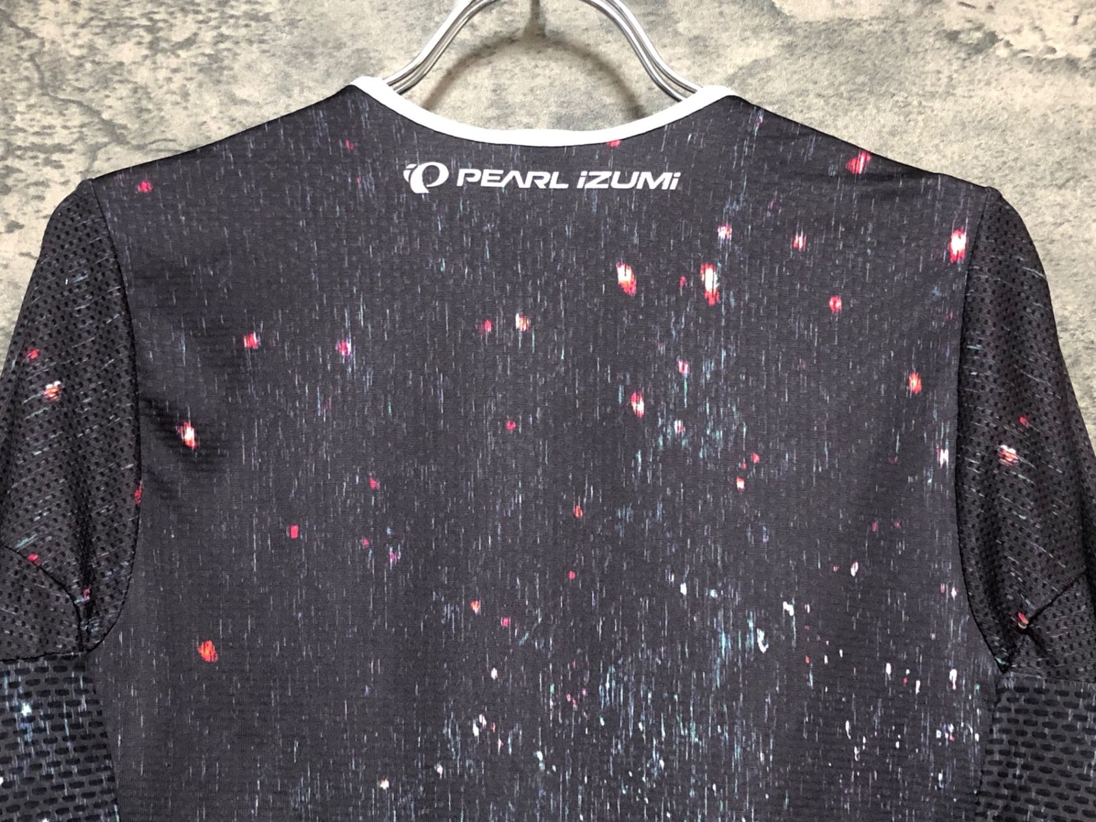 IV482 パールイズミ PEARL iZUMi サイクルジャージ 半袖 黒