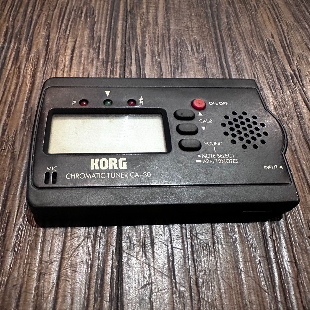 Buskersエレキギター KORG CA-30 クロマチックチューナー 譜面台 Buskersエレキギター KORG CA-30 クロマチックチューナー 譜面台