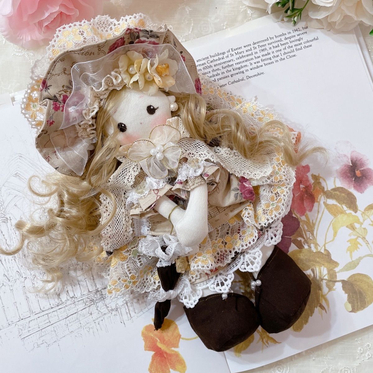ꨄMiria✿　ドールチャーム　ハンドメイド　カントリードール　手作り人形 ハンドメイドドール カントリードール ロマンティック
