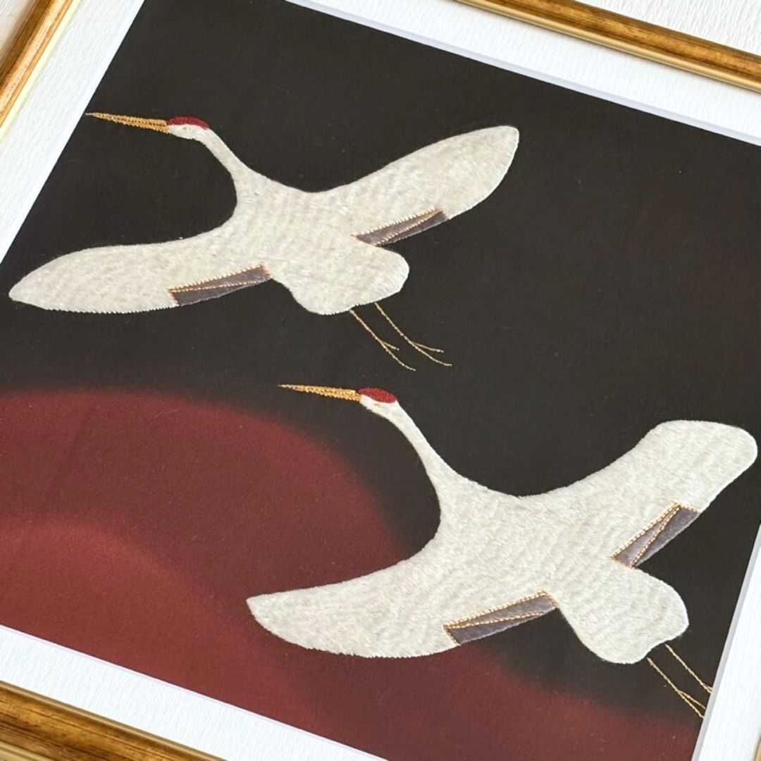 Framed japanese Embroidery Art – Two Cranes from Vintage Tomesode Kimono | 30×30cm 11.8×11.8in | Japanese Modern Decor