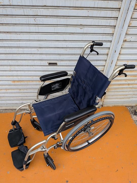 送料無料 一部地域を除く 自走式車椅子 パナソニック ライクルR 多機能40 ＲＰＮ－S401220 KM-25-1021-08