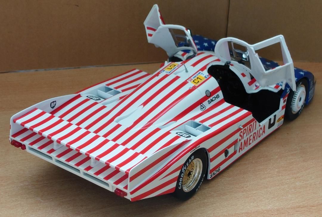 1/18 ポルシェ 956LH ル・マン1986 #8 星条旗柄 PORSCHE 1/18 ポルシェ 956LH ル・マン1986 #8 星条旗柄 PORSCHE - メルカリ