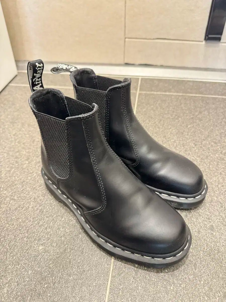 DR. MARTENS ドクターマーチン チェルシー ブーツ 黒