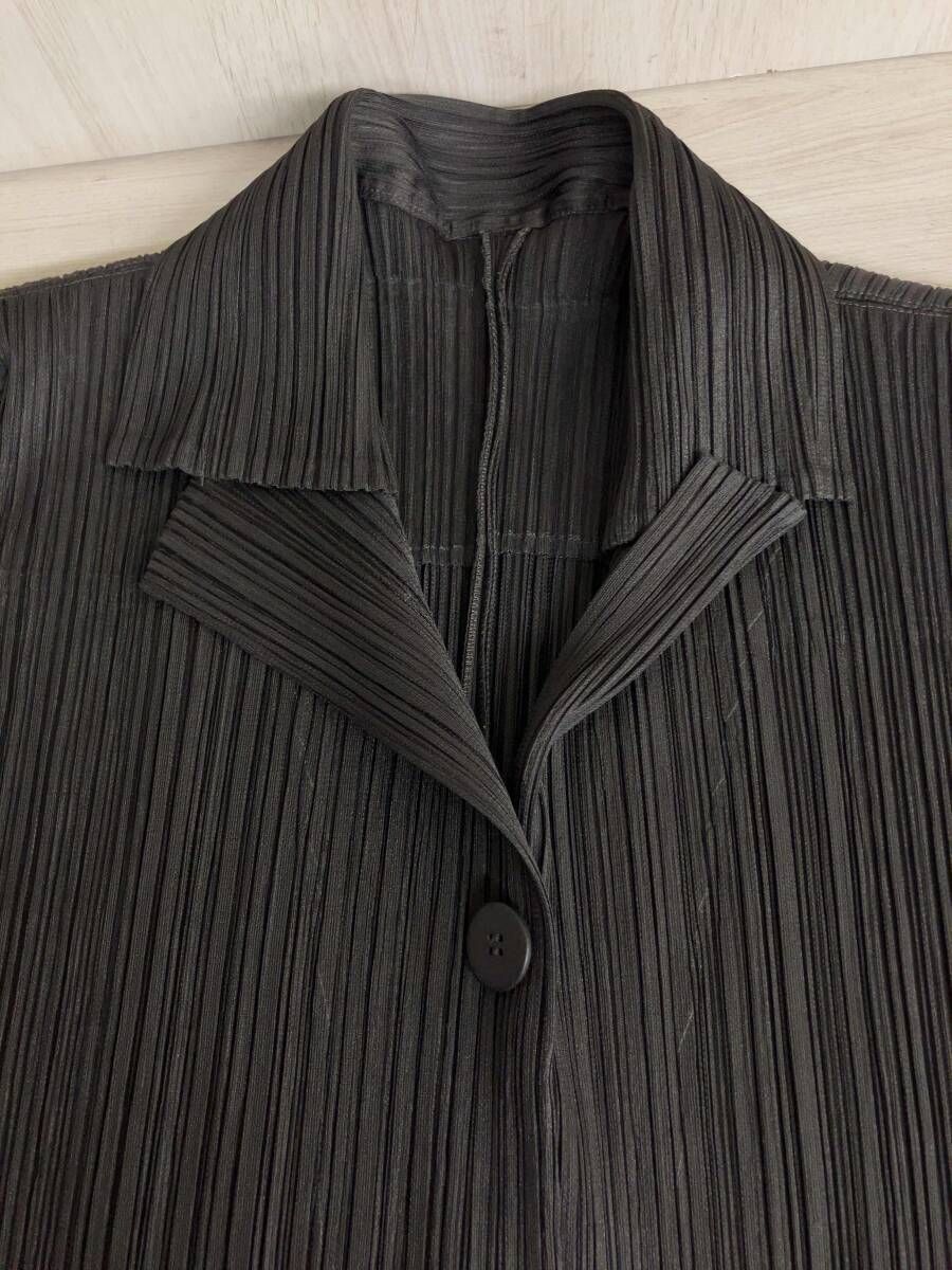PLEATS PLEASE プリーツプリーズ　ジャケット　ダークブラウン PLEATS PLEASE プリーツプリーズ プリーツジャケット [PP33-JD443