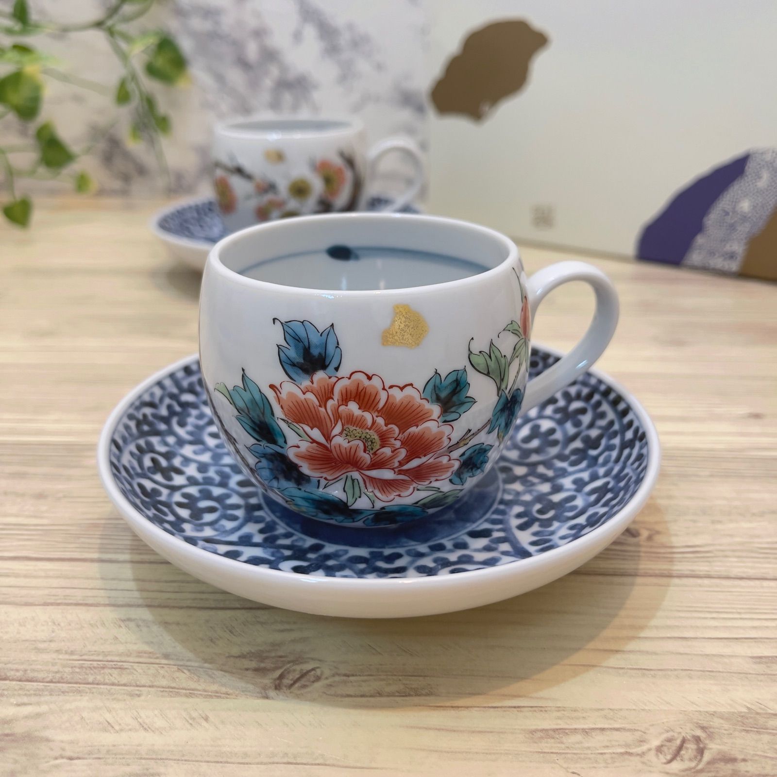 九谷焼 豪華 コーヒー 紅茶 碗皿 草花絵変り 5客 セット - SWEET HOME