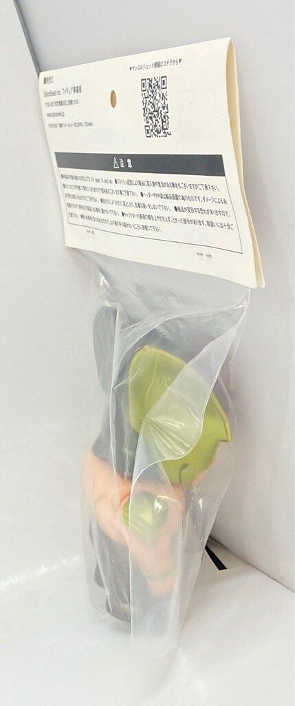 一糸乱れぬ深碧の武人